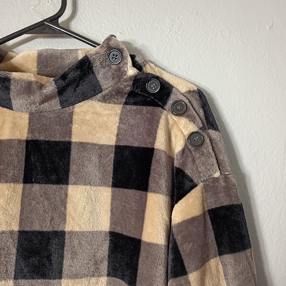Emily Daniels Sz L Buffalo Plaid Checkerboard Minky Fleece Sweater Button Accent - Picture 9 of 11